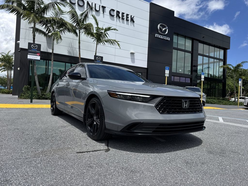 Used 2024 Honda Accord Sport image 30