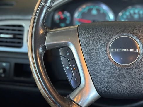 Used 2007 GMC Yukon XL Denali AWD/4WD image 24