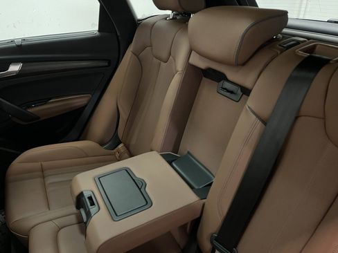 Used 2023 Audi Q5 e Premium Plus w/ Premium Plus Package image 15