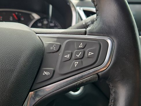 Used 2021 Chevrolet Equinox LT FWD image 22