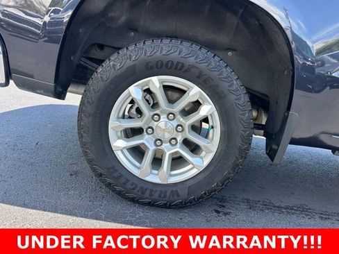 Used 2024 Chevrolet Silverado 1500 LT AWD/4WD image 7