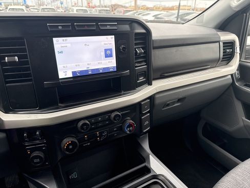 Used 2024 Ford F350 XLT w/ Camper Package image 21