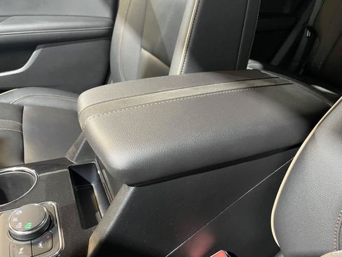 Used 2022 Chevrolet Blazer Premier AWD/4WD image 33