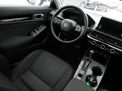 Certified 2023 Honda Civic EX image 9