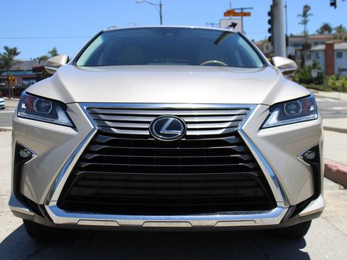 Used 2018 Lexus RX 350L FWD image 10