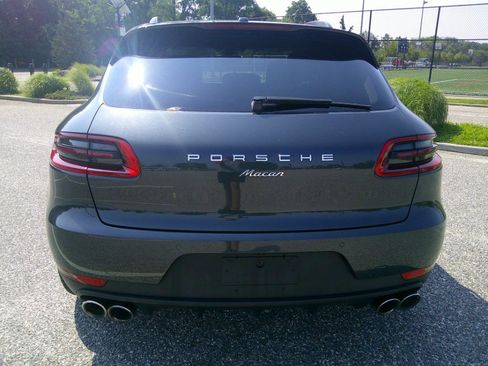 Used 2018 Porsche Macan AWD/4WD image 10