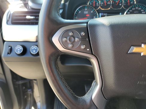 Used 2017 Chevrolet Suburban Premier AWD/4WD image 17