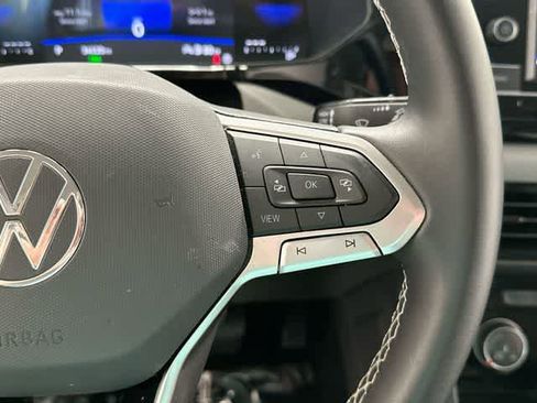 Certified 2023 Volkswagen Taos S FWD image 9