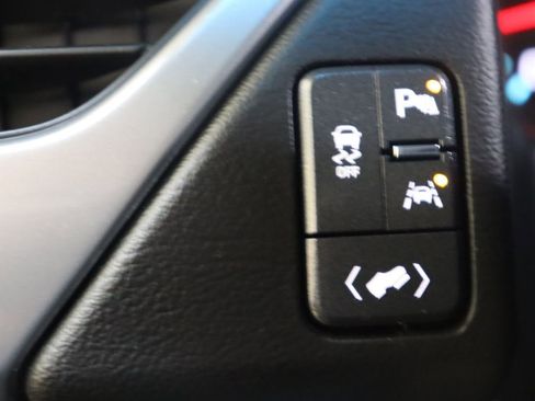 Used 2017 Chevrolet Suburban LT image 36