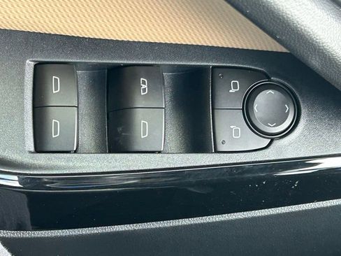 New 2026 Chevrolet Equinox ACTIV FWD image 30