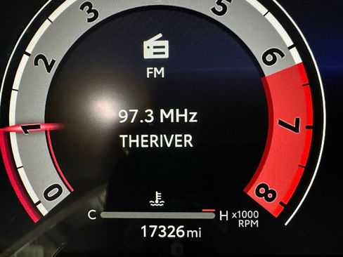 Used 2025 Toyota Highlander XSE image 25