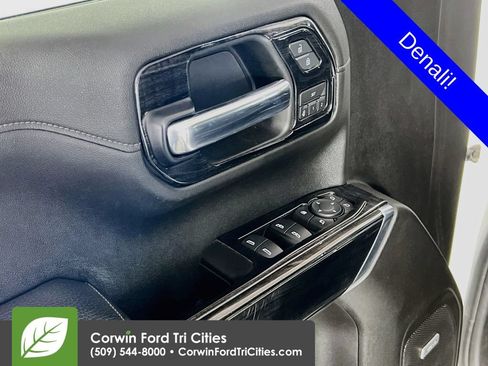 Used 2020 GMC Sierra 1500 Denali w/ Denali Ultimate Package AWD/4WD image 12