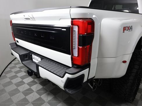 Used 2025 Ford F450 Platinum w/ Platinum Plus Package image 57