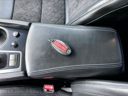 Used 2018 Nissan Maxima SR FWD image 14