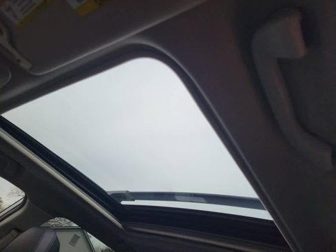 Used 2020 Subaru Forester Limited image 15