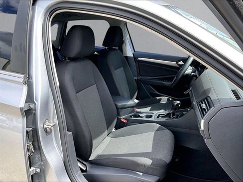 Used 2020 Volkswagen Jetta S w/ Driver Assistance Package image 9