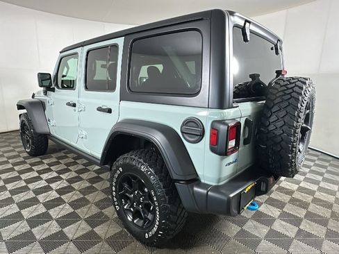 Used 2023 Jeep Wrangler Unlimited w/ Cold Weather Group AWD/4WD image 7
