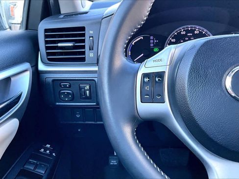 Used 2013 Lexus CT 200h w/ Premium Pkg w/Backup Camera image 24