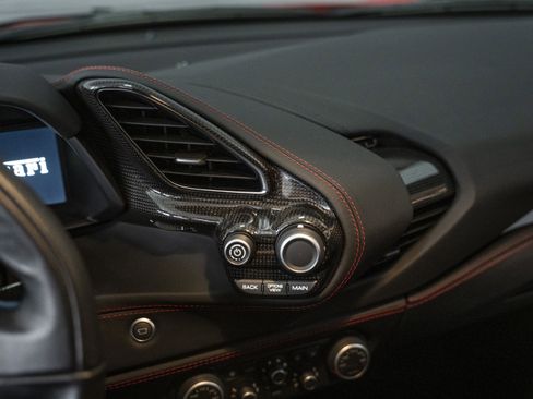 Certified 2017 Ferrari 488 GTB RWD image 42