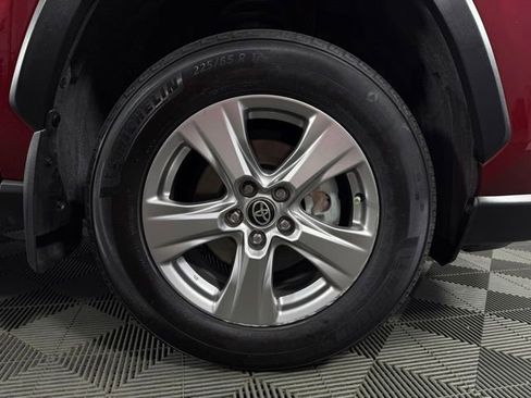 Used 2025 Toyota RAV4 XLE w/ Convenience Package image 11