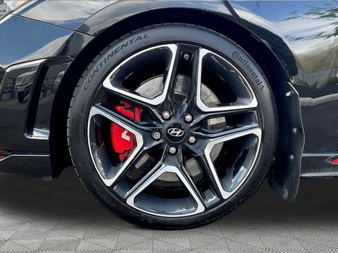 Used 2020 Hyundai Veloster N w/ Performance Package image 27