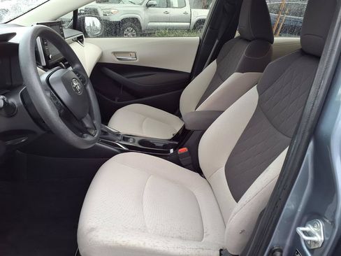 Used 2020 Toyota Corolla LE FWD image 22