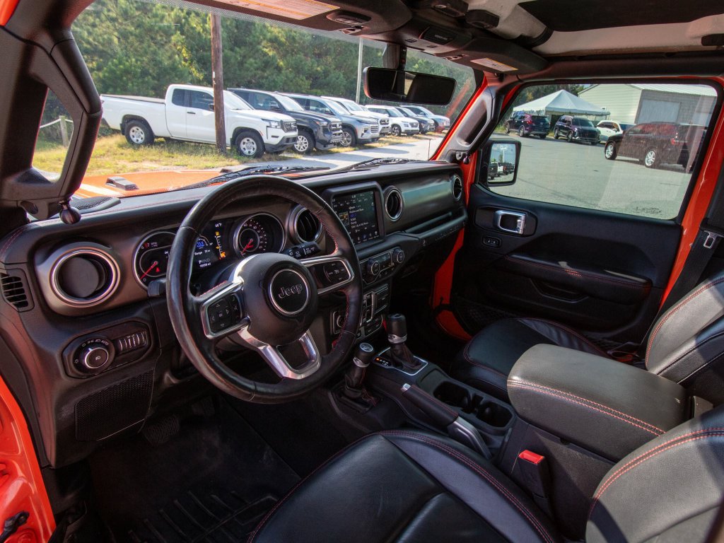 Used 2018 Jeep Wrangler Unlimited Rubicon w/ Dual Top Group AWD/4WD image 6