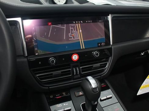 New 2026 Porsche Macan GTS image 17