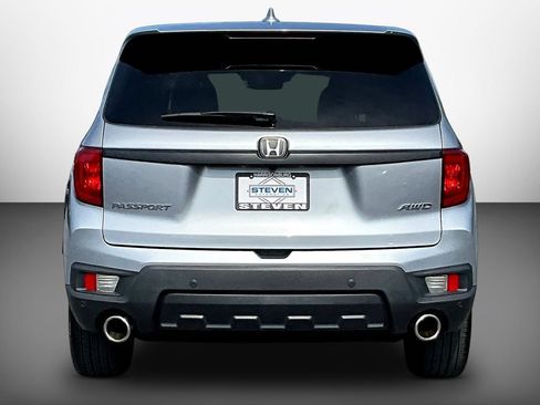 Used 2023 Honda Passport EX-L image 5