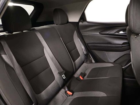 Used 2022 Chevrolet TrailBlazer LT w/ Confidence II Package FWD image 31