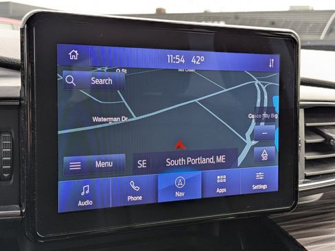 Certified 2021 Ford Explorer Limited w/ Equipment Group 301A image 27