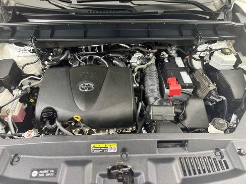 Used 2021 Toyota Highlander XSE AWD/4WD image 32