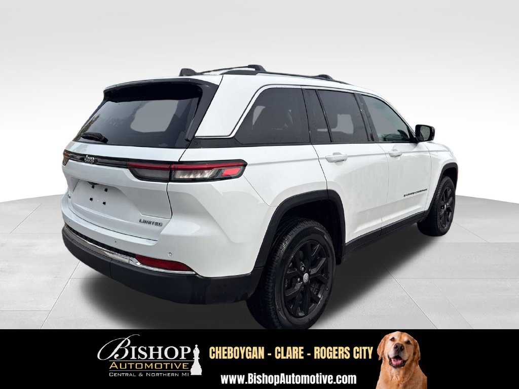Used 2023 Jeep Grand Cherokee Limited AWD/4WD image 10
