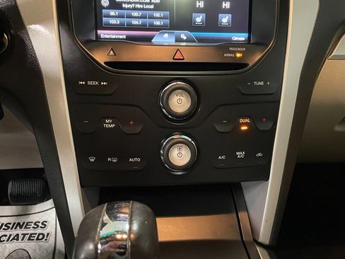 Used 2015 Ford Explorer XLT w/ Equipment Group 202A image 16