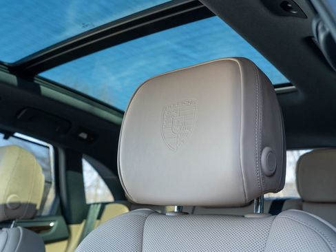 Certified 2024 Porsche Macan S image 29