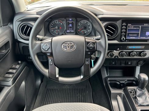 Used 2022 Toyota Tacoma SR image 16
