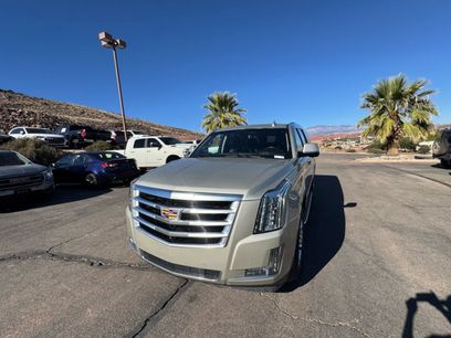 Used 2017 Cadillac Escalade ESV Luxury