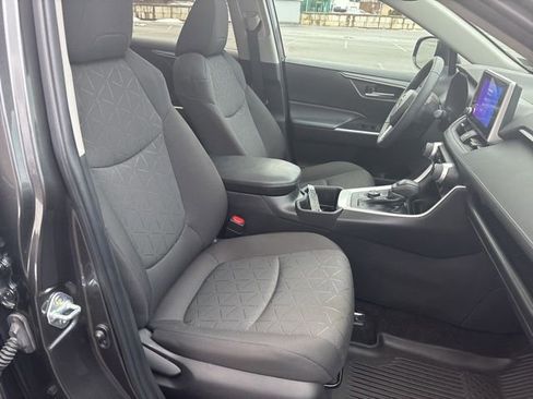 Used 2023 Toyota RAV4 XLE image 12