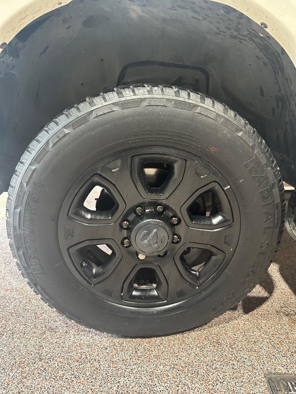 Used 2017 RAM 2500 Laramie w/ Sport Appearance Group AWD/4WD image 7