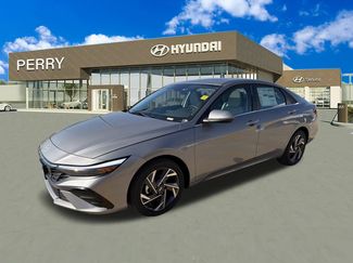 New 2026 Hyundai Elantra Limited video 1