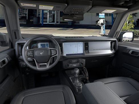 New 2025 Ford Bronco Badlands image 9