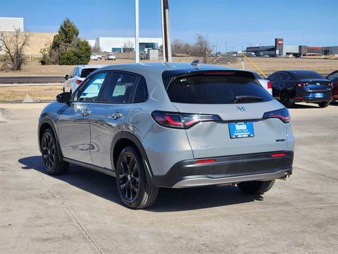 Certified 2025 Honda HR-V Sport image 7