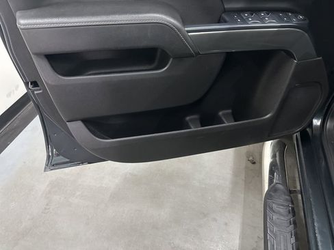 Used 2018 Chevrolet Silverado 1500 LT w/ All Star Edition AWD/4WD image 40