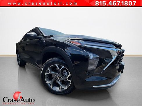 Used 2024 Chevrolet Trax LT FWD image 1