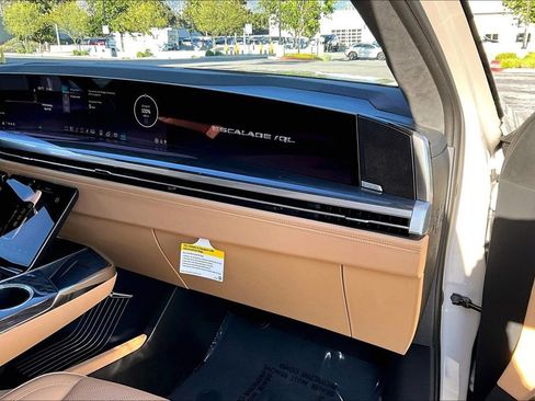 New 2026 Cadillac Escalade IQL Sport 2 AWD/4WD image 31