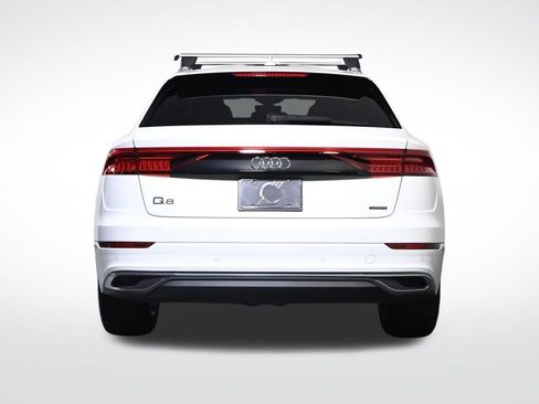 Used 2023 Audi Q8 Premium w/ Convenience Package AWD/4WD image 4