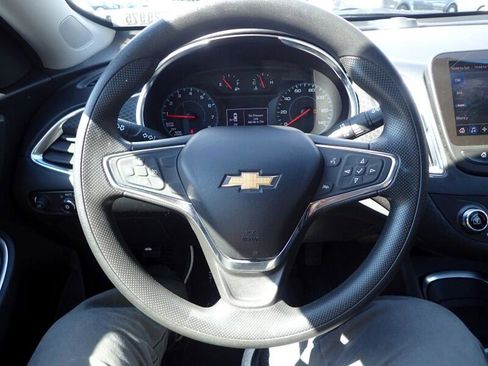 Used 2020 Chevrolet Malibu LT image 13