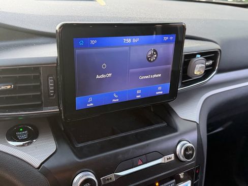 Used 2020 Ford Explorer XLT w/ Equipment Group 202A AWD/4WD image 10