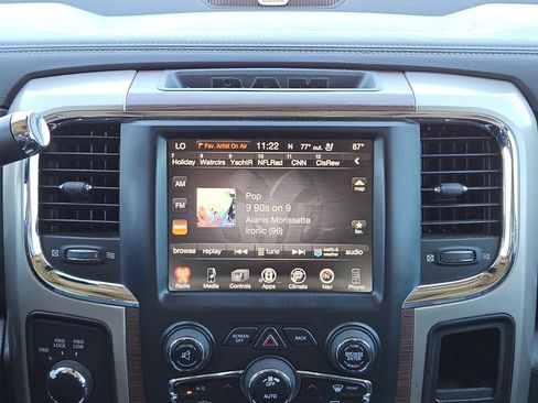 Used 2014 RAM 2500 Laramie w/ Convenience Group image 17