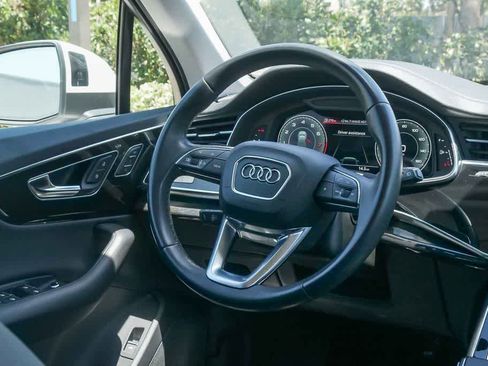 Used 2023 Audi Q7 2.0T Premium w/ Convenience Package AWD/4WD image 16